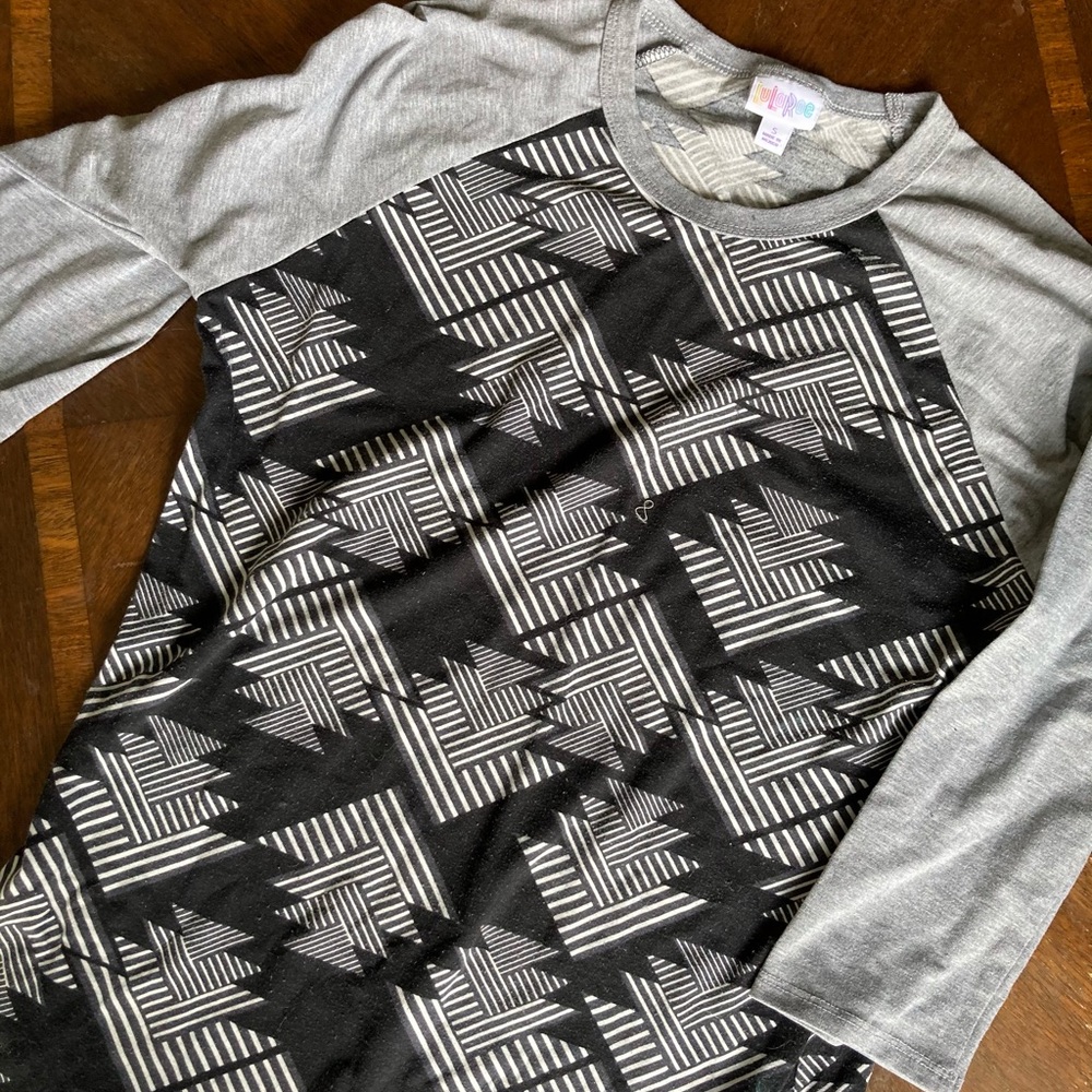 LuLaRoe Randy top